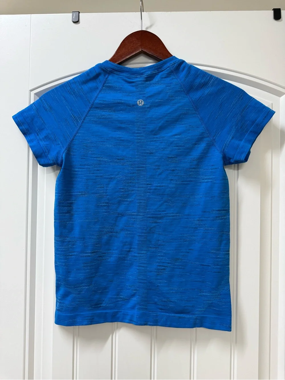 Lululemon Swiftly Tech Short Sleeve Shirt 2.0 *Race Length size 6